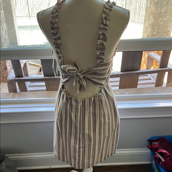 Striped Ruffle Dress - Picture 3 of 3